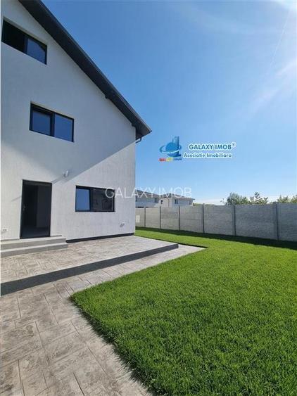 Vanzare casa de tip Duplex cu 370 mp de teren situat la Str Margelelor - 3
