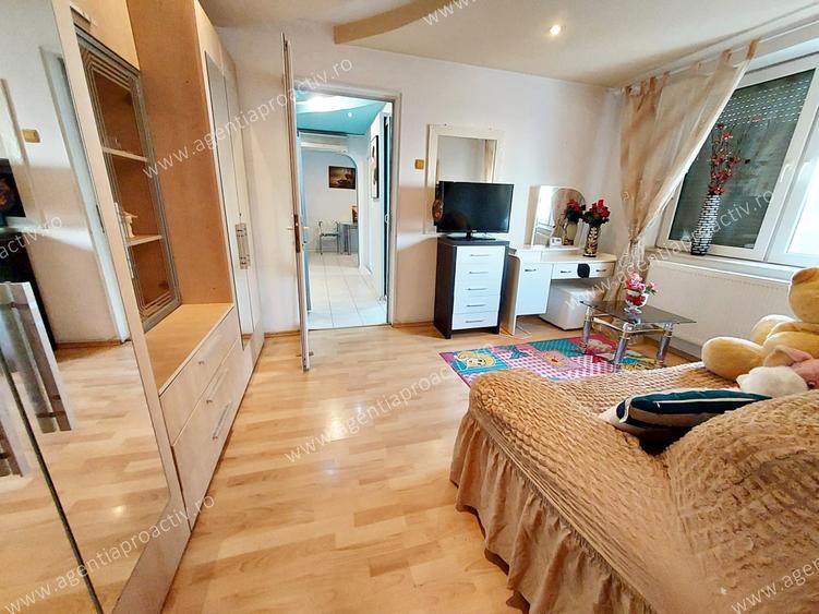 Apartament cu 3 camere, Micro 19, etaj 1, mobilat!