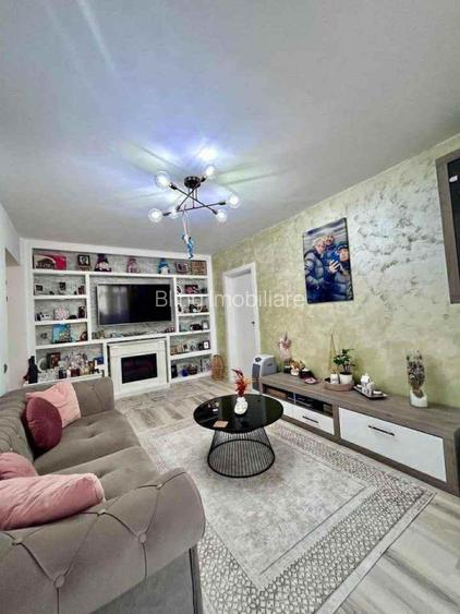 apartament cu 3 camere decomandate,parcare inclusa,zona Cetatii - 6
