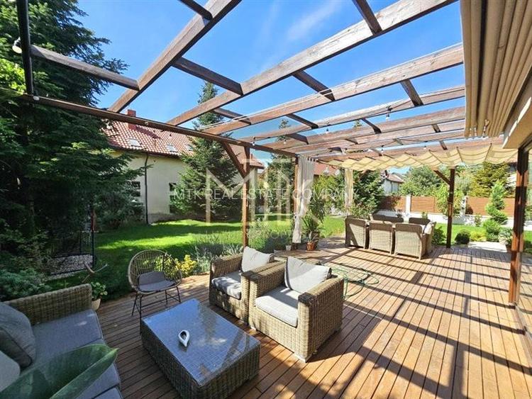 Exclusiv | Vila 5 camere Iancu Nicolae | 2 Locuri de parcare