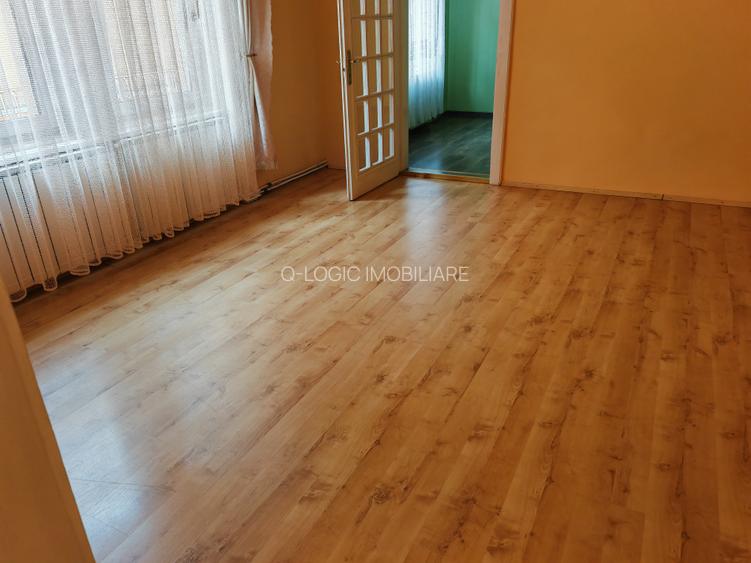 Apartament 3 camere liber la vanzare zona Piata Sfatului - 4