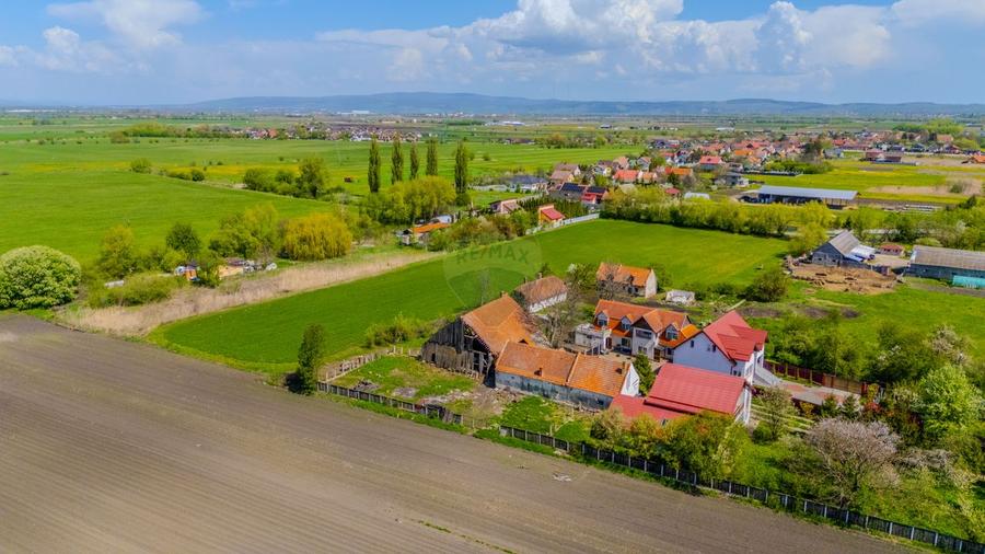 Teren intravilan, 13000 mp, Stupini