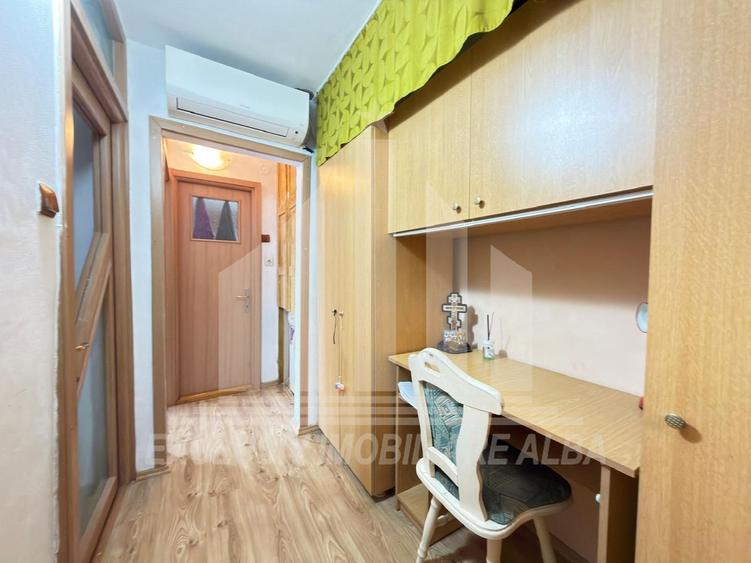 Apartament cu 3 camere | 2 bai | 69 mp | Cetate - Mercur