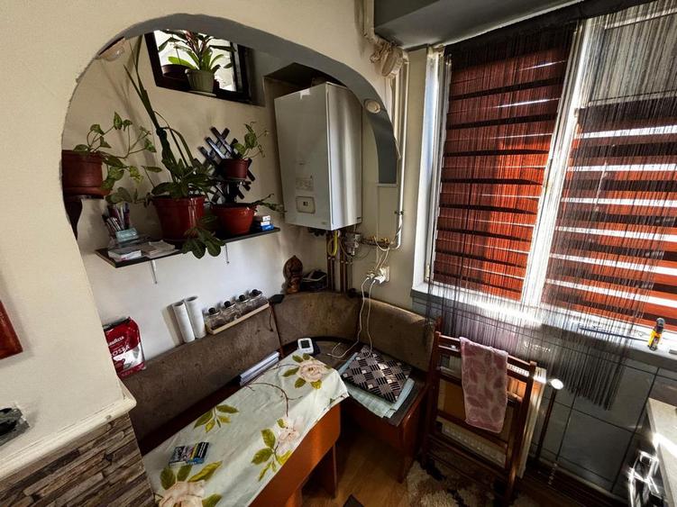 Apartament 2 camere Cartier Ostroveni zona Piata