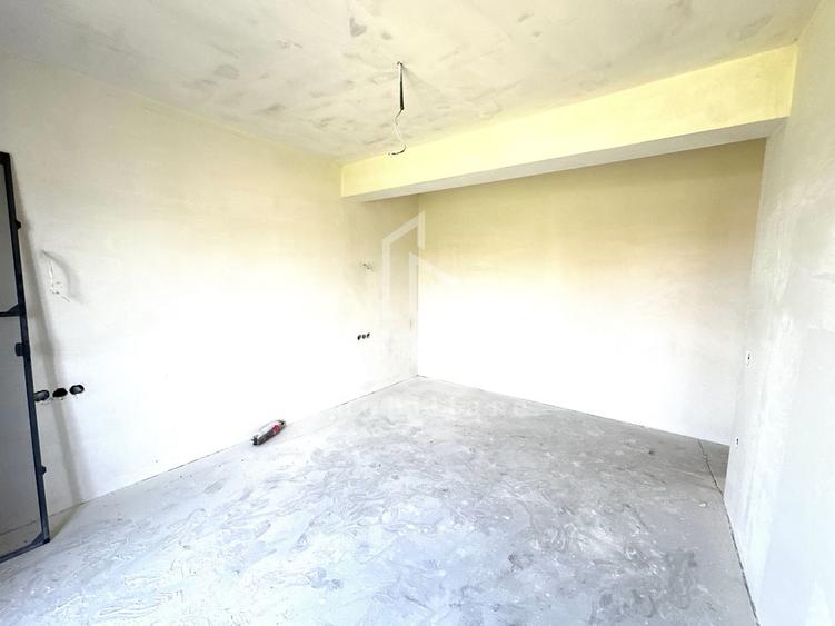 Duplex | Zona str Florilor-Floresti | 2 Locuri de parcare