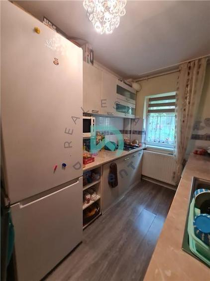 Apartament 2 camere, Astra, decomandat Brasov