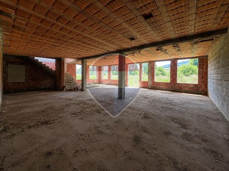 Constructie si Teren 10.000 mp | DN 13 - Hanul Bogatii-Maierus