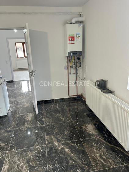 Casa renovata 2 camere de vanzare str. Campului Fagaras jud. Brasov - 9