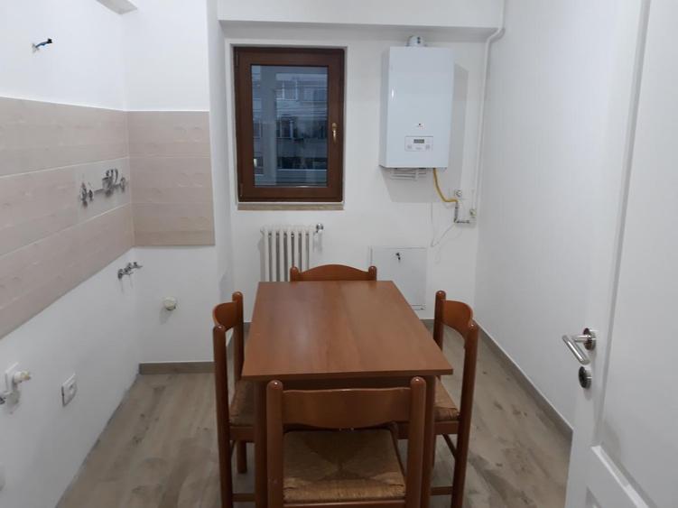 Pacurari-Luk Oil . apartament cu doua camere ,LIBER , 72 mp suprafata totala