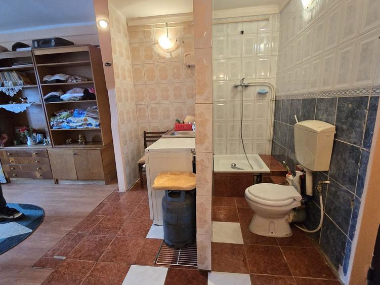 De vânzare garsonieră de buget Strada Condorilor, (uzina Aerostar).