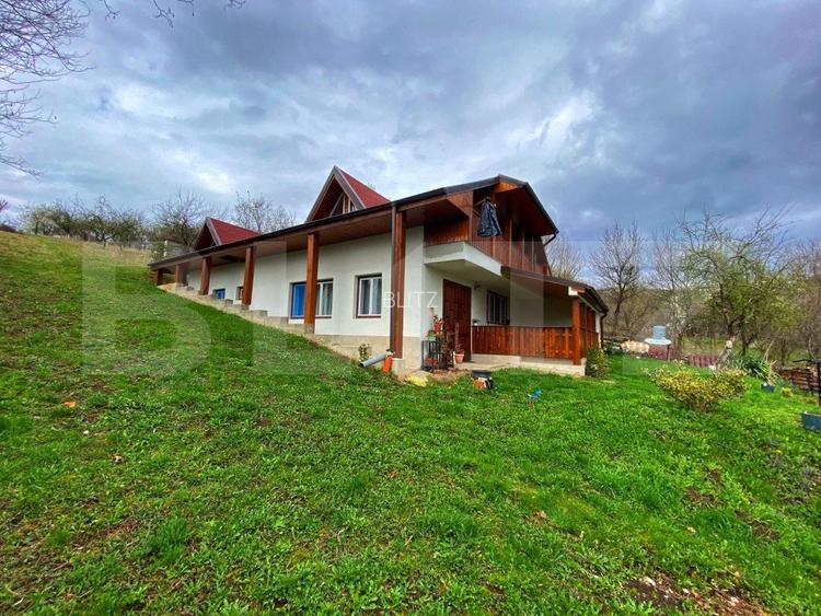 Casa deosebita cu 5 dormitoare, 115 mp, teren 2300 mp, zona Schit - 2