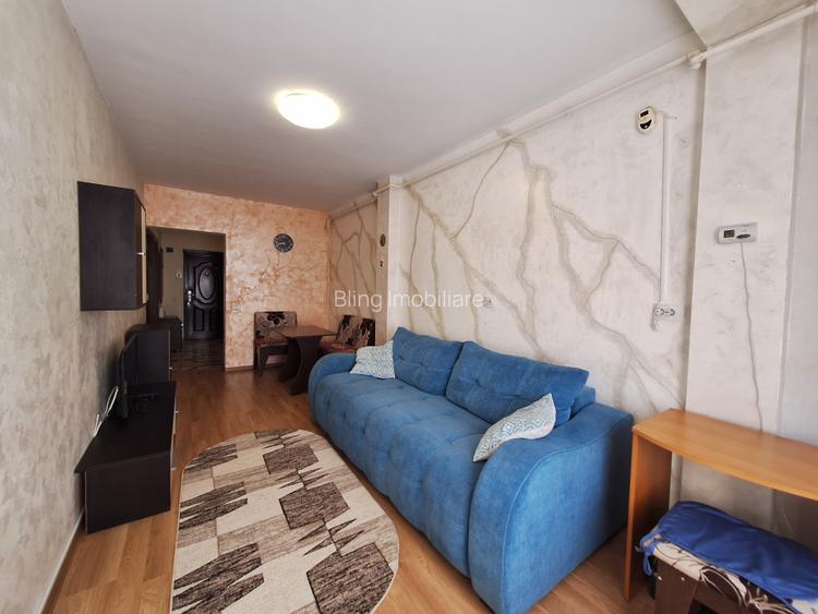 Apartament cu 2 camere, 42 mp, balcon, zona Teilor - 3