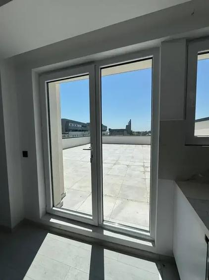 APARTAMENT 2 CAMERE GATA DE MUTARE PALLADY METROU 15 MN NICOLAE TECLU