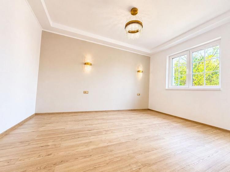 Duplex despartit prin garaj - mobilata / utilată Comision 0