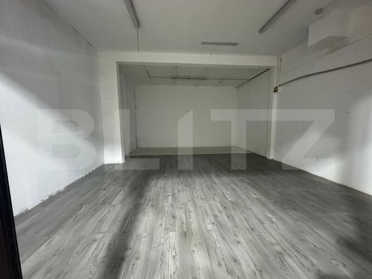 Spațiu comercial de închiriat, 40 mp, zona Brintex Bartolomeu