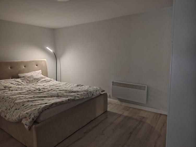 Chirie: apartament ultracentral, 3 camere 450 E neg. Comision 50%