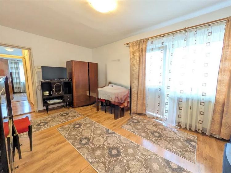 Apartament 2 camere liber la vanzare zona Grivitei