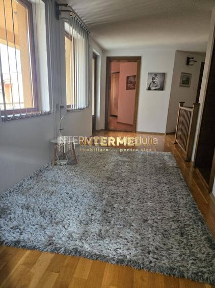 CASA 4 CAMERE I DE INCHIRIAT I CENTRU I MOBILATA SI UTILATA I - 8