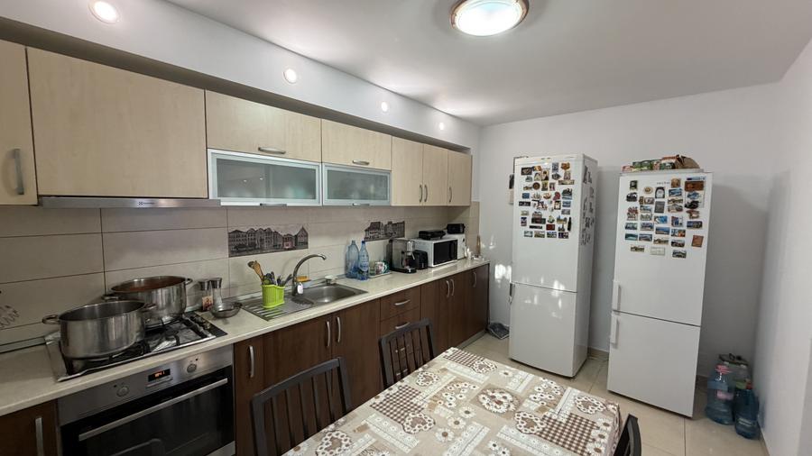 Vila superba 283 mp construit, 656 mp teren in Ciorogârla, la asfalt