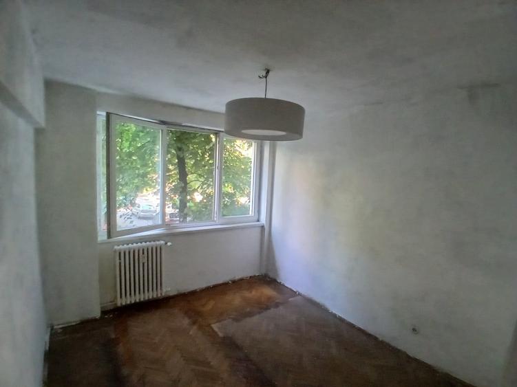 Apartament 3 camere Stefan cel Mare
