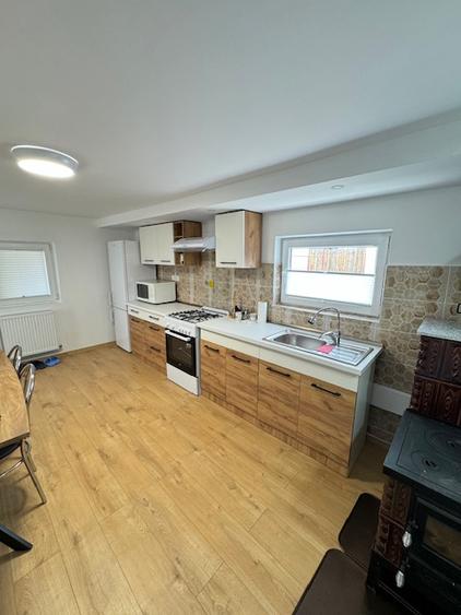 Casa renovata cu 1.052 mp teren, SASCUT(Targusor), jud. Bacau