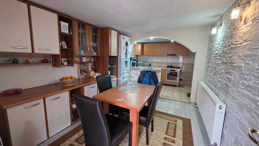 Casa cu 3 camere aproape de Dunare