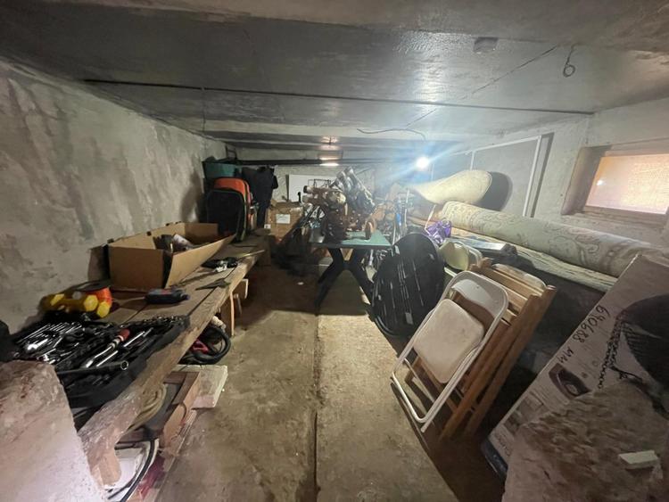 Casă unifamilială cu curte proprie, 100 mp, zona Ferneziu