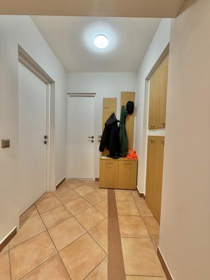 Apartament 3 camere, renovat, lift, 2 bai, zona Tipografilor