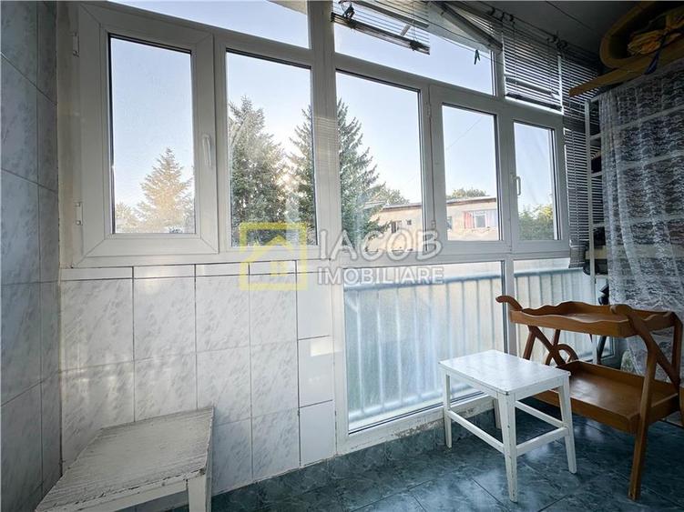 Apartament 3 camere de inchiriat – Bacau, Str. Panselelor