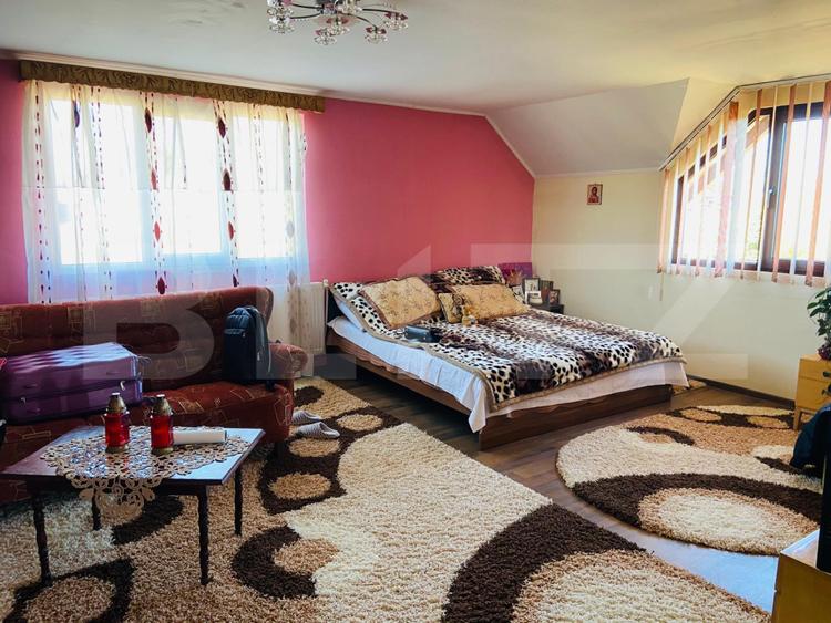 Vila Mitocu Dragomirnei, 286 mp utili, 6 camere, 25 ari teren