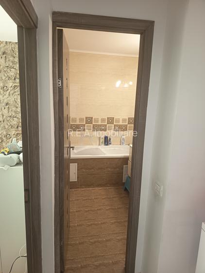 4 camere decomandat | 85 mp | Renovat complet | Etaj 3 | Mărgeanului - Bârcă - 17