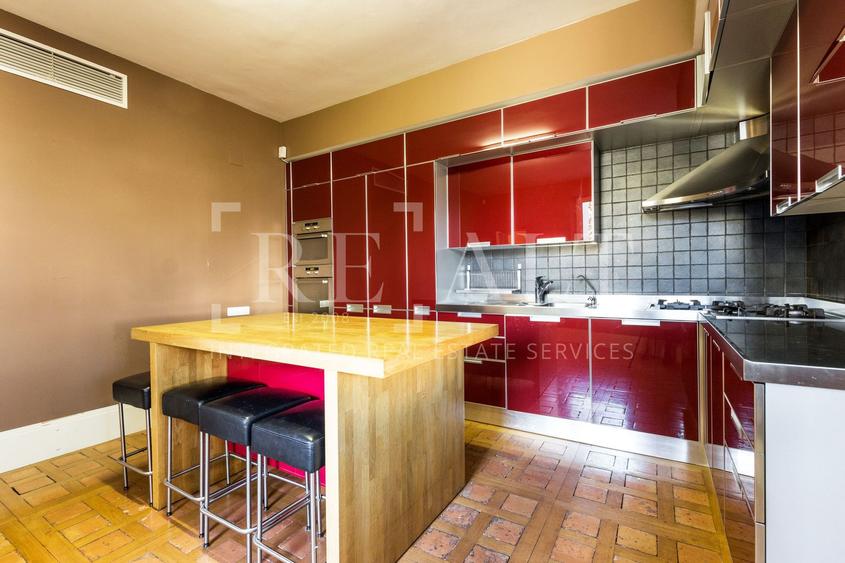 Inchiriere casa, vila 8 camere | 1000mp teren, Padure | Iancu Nicolae, Pipera