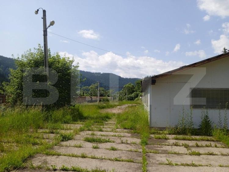 Spații industriale de 1.075 mp și teren de 6.194 mp in zona Vatra Dornei