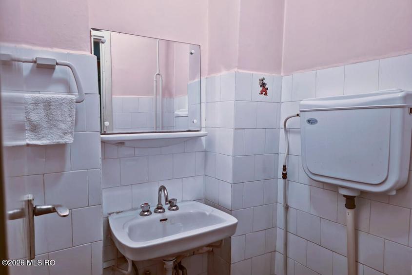 Circumvalatiunii - Gheorghe Lazar - 4 Camere, Etaj 3, 2 Bai, Centrala