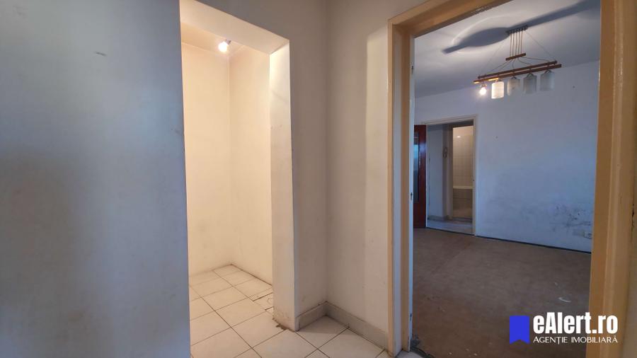 Apartament 4 camere, etaj 9/9 cu etaj tehnic, Str. Mărgeanului, Sector 5
