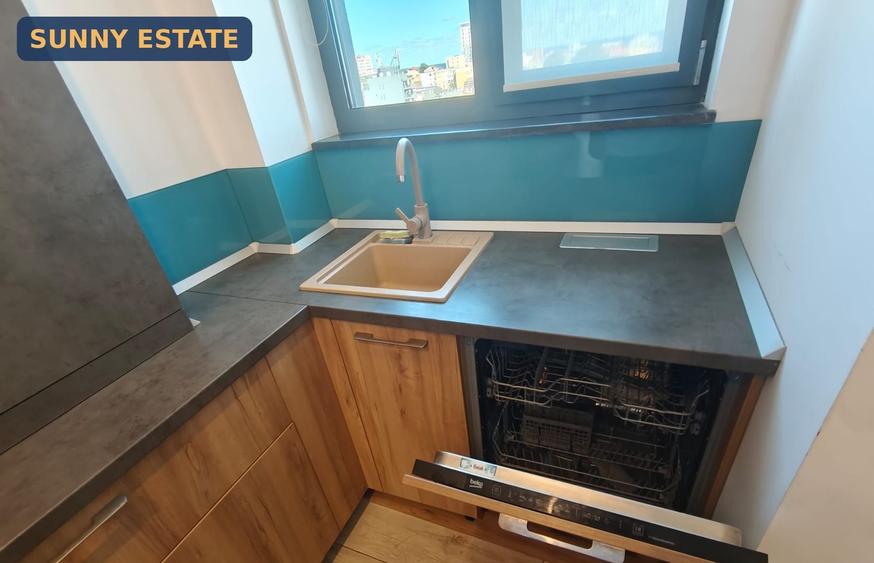 DE VÂNZARE — 2 CAMERE MOBILAT, B-DUL MAMAIA, ZONA DELFINARIU