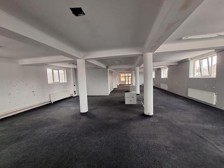 Spatii de birouri sau servicii, zona Campina