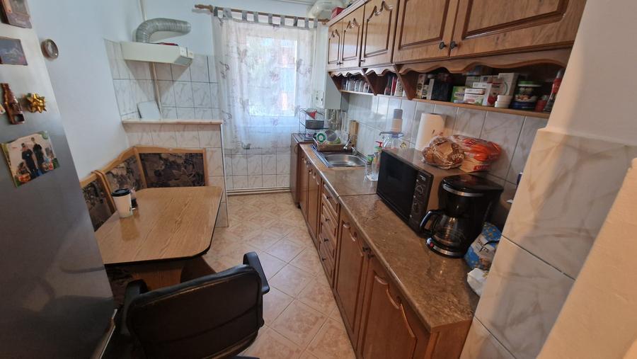 Apartament 3 camere Tractorul