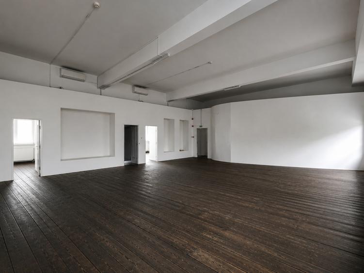 Spatiu activitati diverse/comercial | Domenii | Cladire birouri | Comision 0%