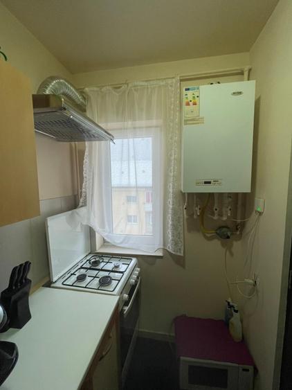 Garsoniera pe două nivele, 38 mp, zona Tepes