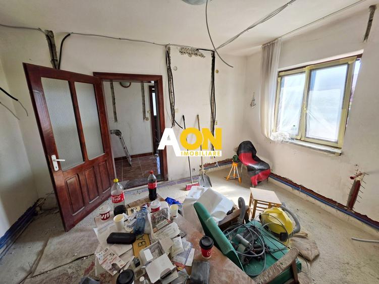 Spatiu birouri la casa, in curs de amenajare, 100 mp, Cetate