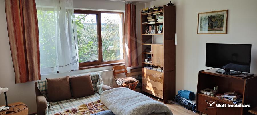 Casa/Duplex cu 2 apartamente separate- Gradina si Priveliste de Vis in Baciu