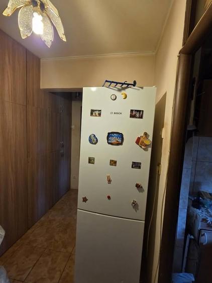 Apartament cu 2 camere, decomandat, etajul 3/4, zona Dacia