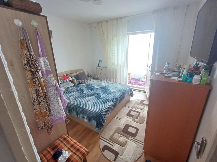 Apartament 3 camere, Calarasi IV-Imobiliare MAXICONFORT