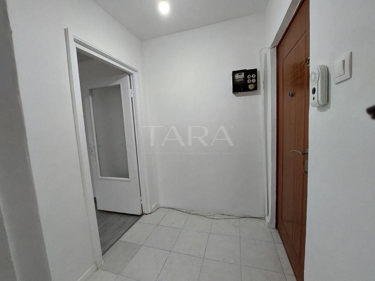 Apartament 2 camere renovat, etaj intermediar, Mănăștur.