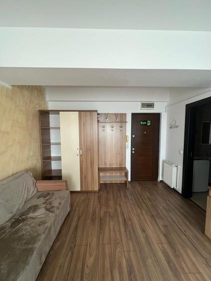 DE VÂNZARE APARTAMENT 2 CAMERE ZONA CLUBURI MAMAIA