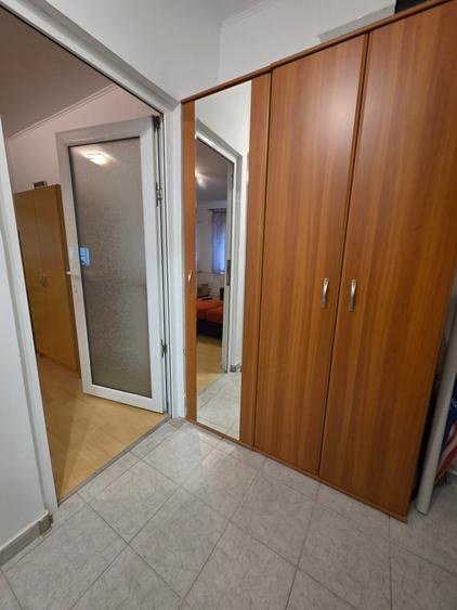 Garsoniera de inchiriat in zona Dristor metrou- Ramnicu Sarat