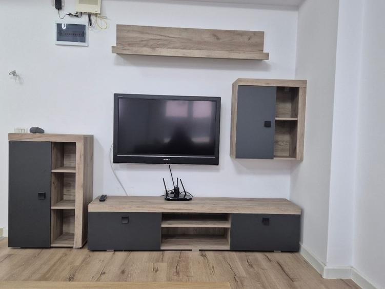 Inchiriez, apartament nou, doua camere, Central Adress.