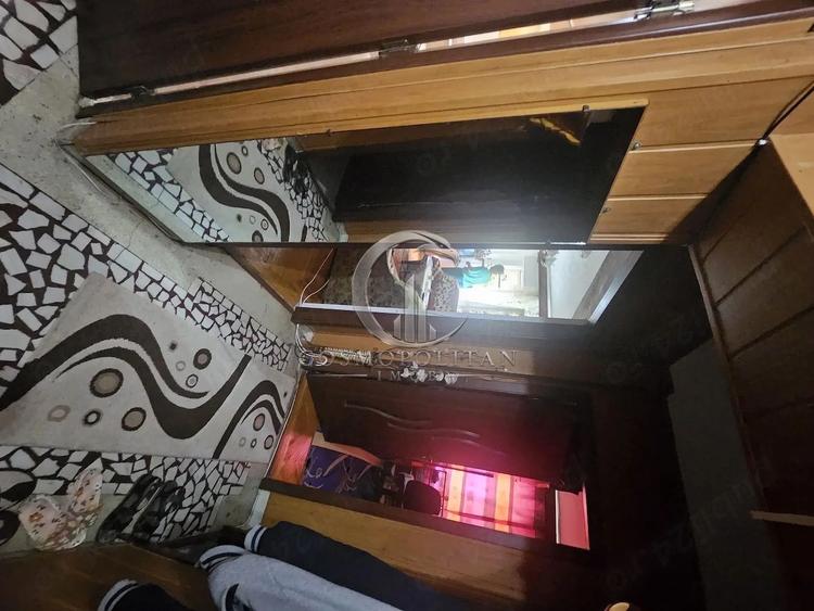 Apartament cu 3 camere zona Centru/Bazar ~ etaj 3 ~ cu imbunatatiri