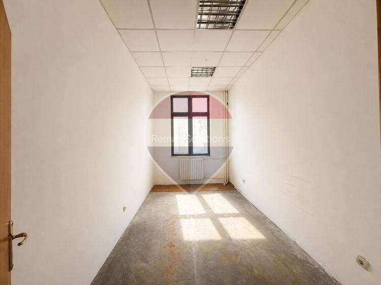 Spațiu de birouri zona centrala - langa primarie - 12